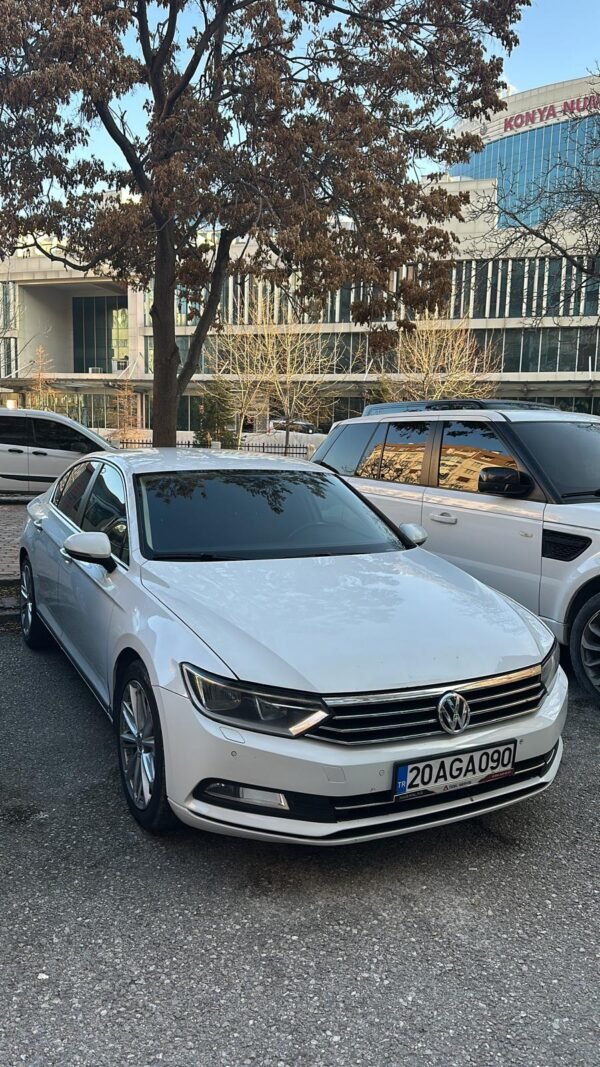 VOLKSWAGEN PASSAT